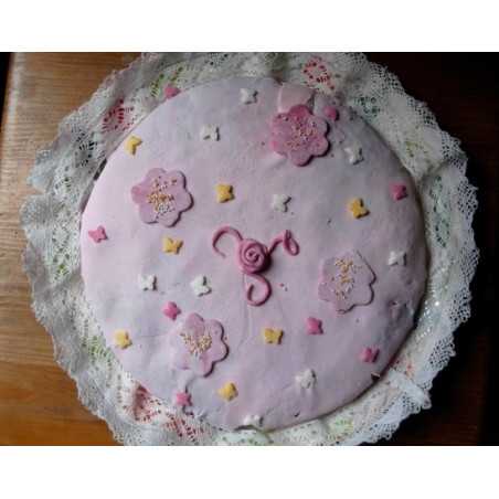 IDEES CREATIVES : Tuto - Comment réaliser un gâteau napperon avec un décor en pâte à sucre