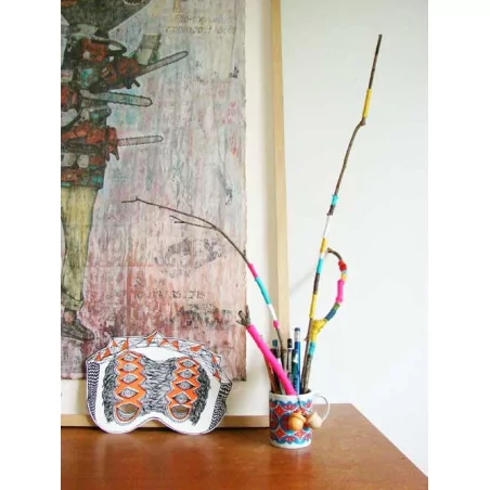 IDEES CREATIVES : Tuto : Décorer des branches façon yarn bombing, par Madiwi