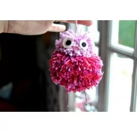 IDEES CREATIVES : Tuto : Réaliser une chouette en pompons, par Maman à tout faire