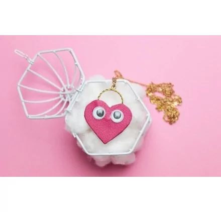 IDEES CREATIVES : Tuto : Réaliser un collier de Saint Valentin, par Gwladys