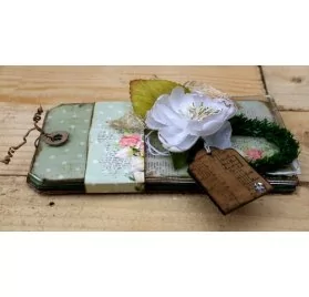 IDEES CREATIVES : Tuto : Réaliser un mini-album en tags, par Françoise