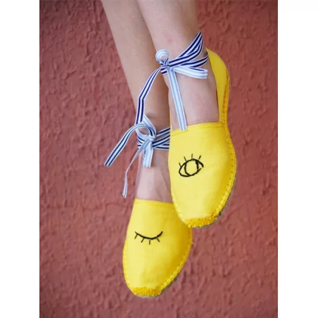 IDEES CREATIVES : Tuto : Customiser des espadrilles, par Kit by Klo