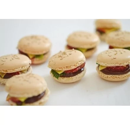 IDEES CREATIVES : Tuto : Réaliser des macarons burger, par Sunny Délices IDEES CREATIVES : Tuto : Réaliser des macarons burger, par Sunny Délices
