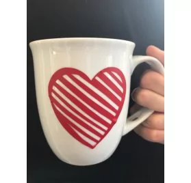 IDEES CREATIVES : Tuto vidéo : Personnaliser un mug avec du vinyle adhésif découpé à la Silhouette