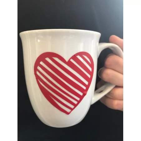 IDEES CREATIVES : Tuto vidéo : Personnaliser un mug avec du vinyle adhésif découpé à la Silhouette