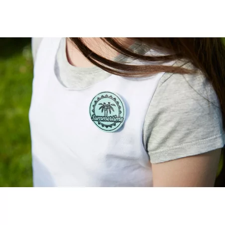 IDEES CREATIVES : Tuto - Customisation d'un vêtement pour enfants - La petite broche en cuir