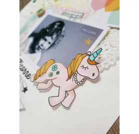 IDEES CREATIVES : Tuto : Confectionner une page A4 avec les tampons transparents Licorne Power de MISS CREA, par les Bricolhe...