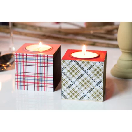 IDEES CREATIVES : Idée créative - Noël Ecossais - La décoration de la table - Les petites bougeoirs cubiques