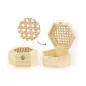 Boîte en bois hexagonale avec cannage 'Graine Créative' 16.5x8x14.3 cm Boîte en bois hexagonale avec cannage 'Graine Créative' 16.5x8x14.3 cm