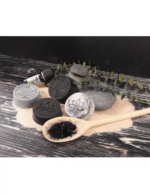 MODELAGE ET MOULAGE : Kit DIY 'Graine Créative' Savons au charbon