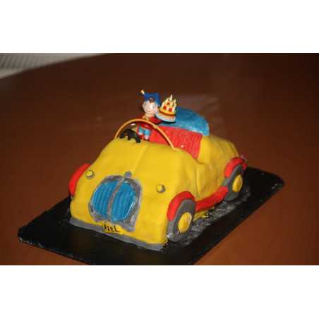 IDEES CREATIVES : Tuto - Réaliser un gâteau "Voiture de Oui-Oui" avec un décor en pâte à sucre